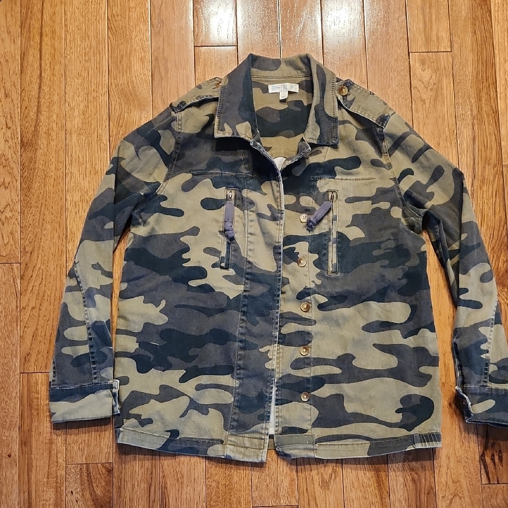 Love Fire Camo Utility Jacket Women’s Small Button Front Military Style